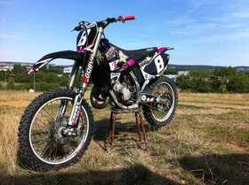 2012/08 - 125 yz 2011