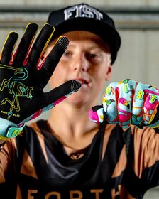 Gants cross Fist Handwear Flamingo Attack 2025 (3)
