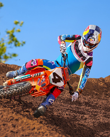Tenue cross Alpinestars Supertech Hay 2025 (2)