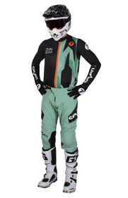 Tenue cross Seven Zero Raider A1